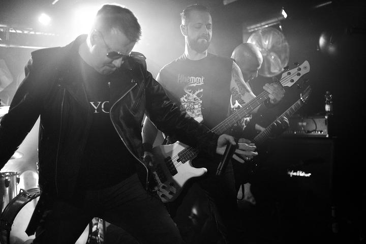 Dr Death live, Vortex Surfer Musikclub Siegen.