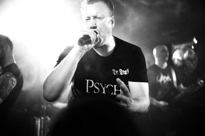 Dr Death live, Vortex Surfer Musikclub Siegen.