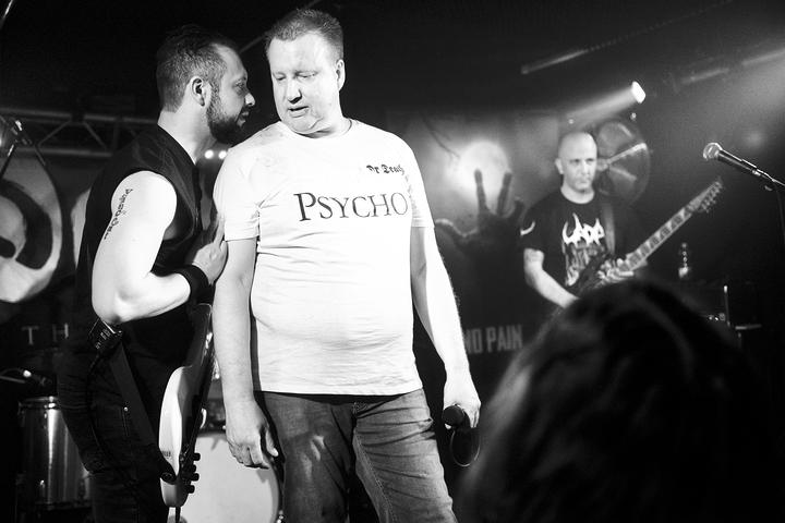 Dr Death live, Vortex Surfer Musikclub Siegen.