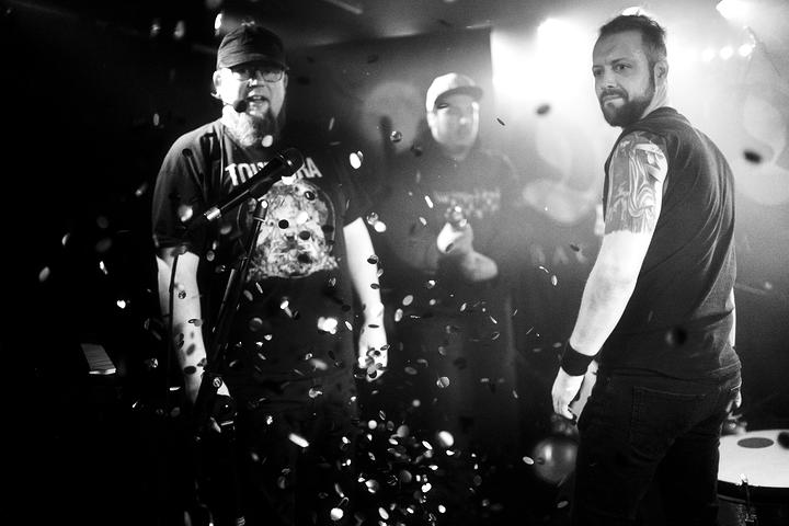 Dr Death live, Vortex Surfer Musikclub Siegen.